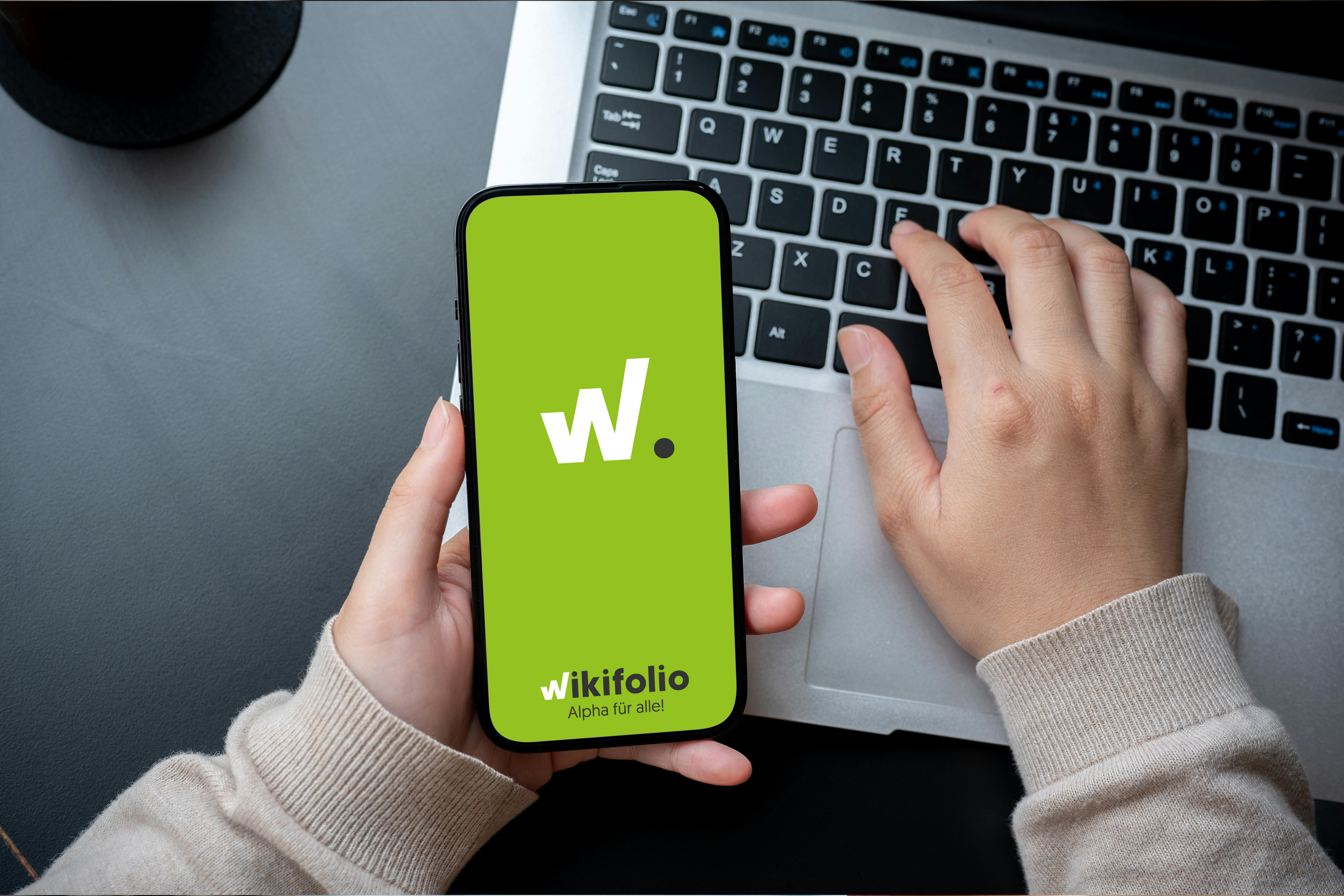 Mockup_Brand-Screen_AlphafuerAlle_Smartphone_v1_1500x1000