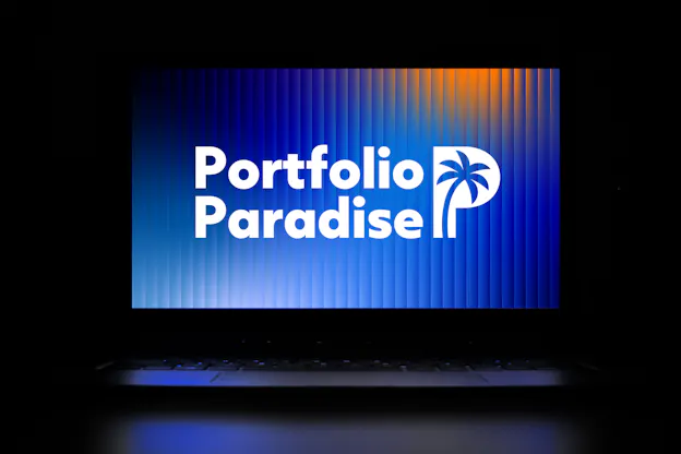 PP_LogoOnLaptopMockupDarkBlue